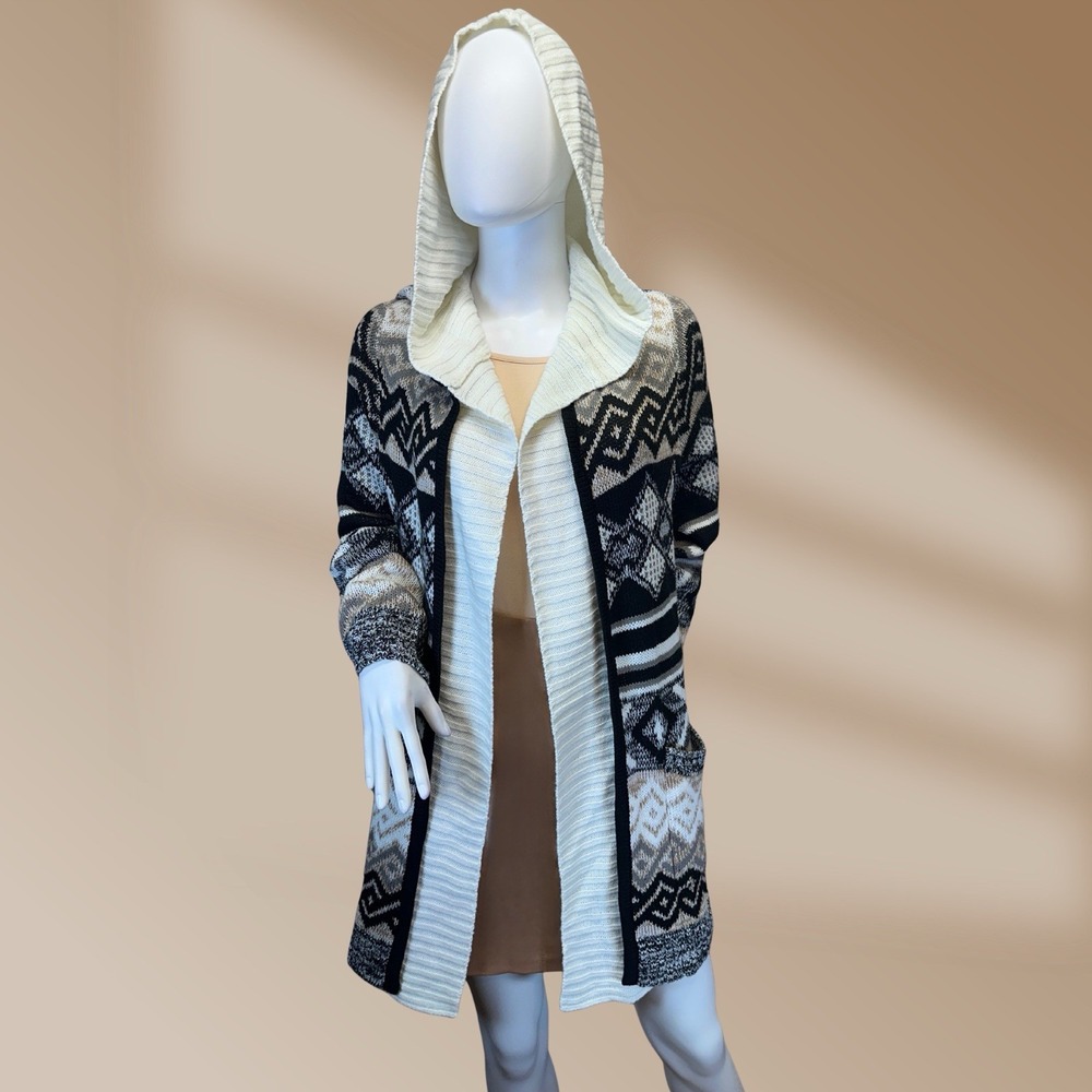 Absolutely Famous Women's Aztec Southwestern Style Hooded Sweater Sz Medium
